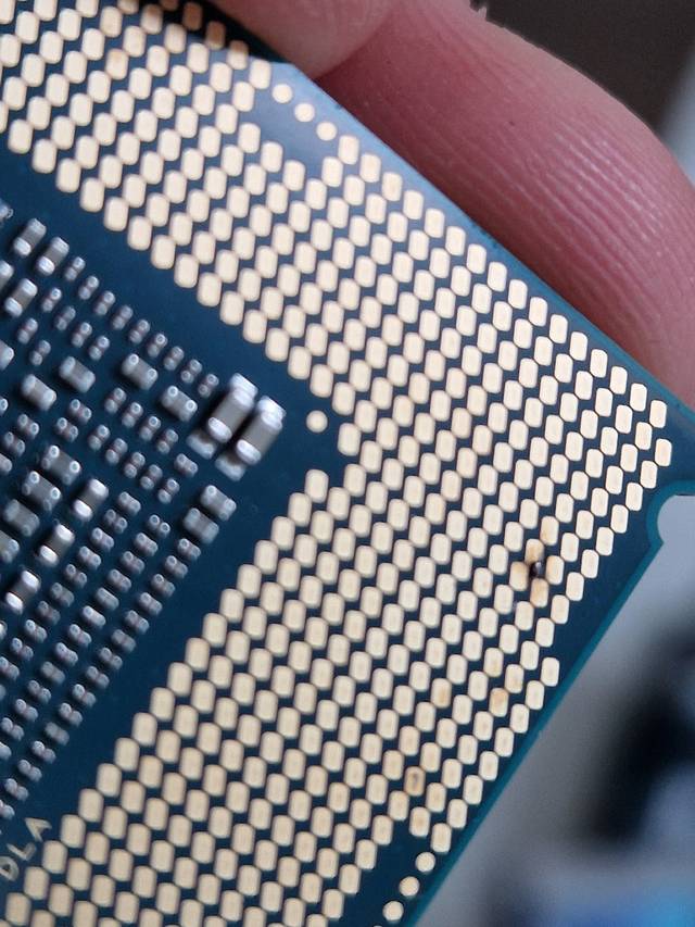 CPU with dirt